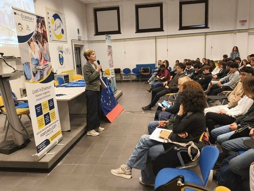 Rapallo città dello scambio culturale: al Liceti prende il via Erasmus+ con la Spagna Rapallo città dello scambio culturale: al Liceti prende il via Erasmus+ con la Spagna