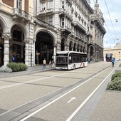 Rivoluzione via XX Settembre, addio all'asfalto, i filobus traslocano a centro strada e spazio a bici e pedoni Rivoluzione via XX Settembre, addio all'asfalto, i filobus traslocano a centro strada e spazio a bici e pedoni