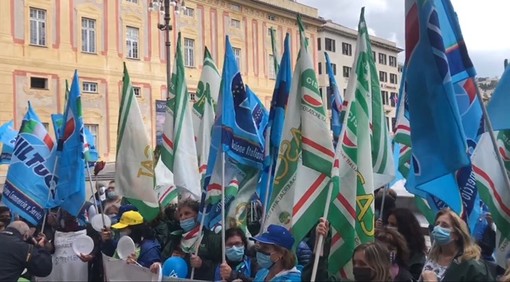 Fisascat e Uiltucs Liguria: “Venerdì presidio in piazza De Ferrari, manifesteremo ogni mercoledì se non arriveranno risposte” Fisascat e Uiltucs Liguria: “Venerdì presidio in piazza De Ferrari, manifesteremo ogni mercoledì se non arriveranno risposte”