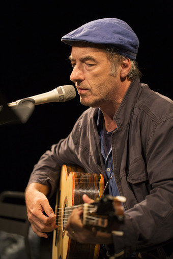 David Riondino ne "L'ingegno del mercante" mercoledì 26 giugno a Genova per i "Dialoghi" di Teatro Pubblico Ligure David Riondino ne "L'ingegno del mercante" mercoledì 26 giugno a Genova per i "Dialoghi" di Teatro Pubblico Ligure