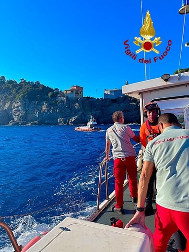 Canoista disperso a Portofino: scattano le ricerche di vigili del fuoco e capitaneria