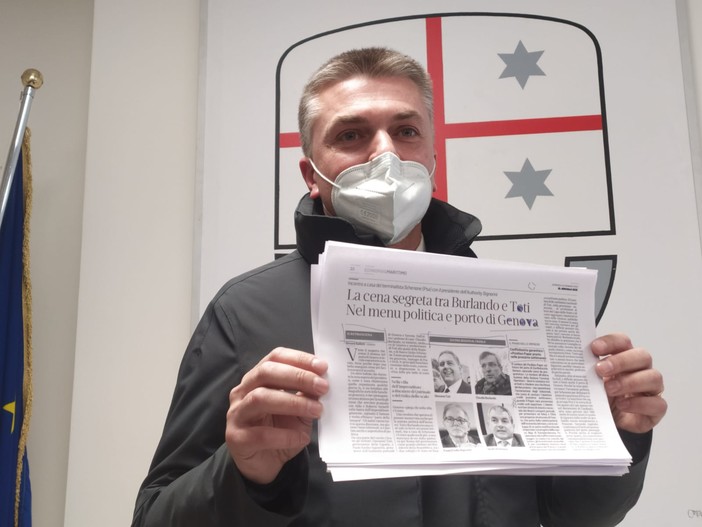 "Traditi e pugnalati alla schiena", la Lega accusa Toti e invoca una verifica di maggioranza "Traditi e pugnalati alla schiena", la Lega accusa Toti e invoca una verifica di maggioranza