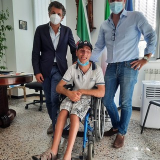 Rapallo: visita del concittadino Fabio presso il Comando di Polizia Municipale Rapallo: visita del concittadino Fabio presso il Comando di Polizia Municipale
