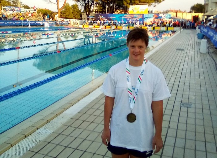 Campionati italiani di nuoto Fisdir, Liguria a medaglia: terzo posto per Rosamaria Bagnasco nei 200m farfalla Campionati italiani di nuoto Fisdir, Liguria a medaglia: terzo posto per Rosamaria Bagnasco nei 200m farfalla