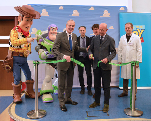 Disney/Pixar cambia volto alla sala risonanza magnetica del Gaslini