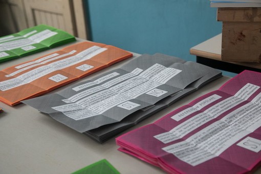 Referendum, alle 23 ha votato il 22,70% degli aventi diritto. Il 30,63% dei genovesi alle urne Referendum, alle 23 ha votato il 22,70% degli aventi diritto. Il 30,63% dei genovesi alle urne