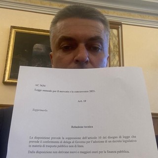 Taxi, Rixi: "Stralcio art.10 è cosa fatta, salvati 40mila tassisti"