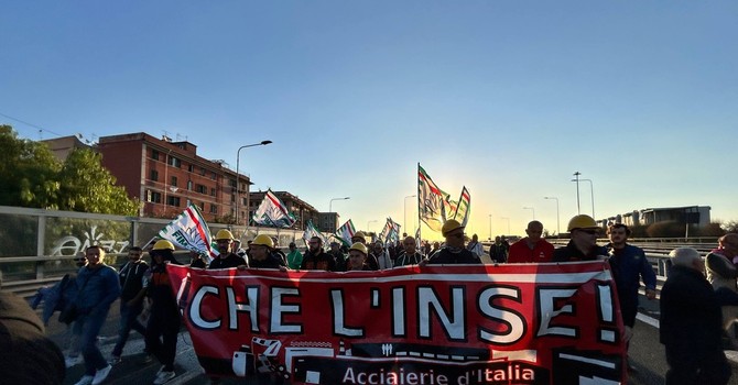 Ex Ilva, Liguria e Piemonte fanno fronte comune: “Il gruppo non si venda a spezzatino” Ex Ilva, Liguria e Piemonte fanno fronte comune: “Il gruppo non si venda a spezzatino”