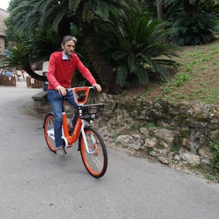 Santa Margherita Ligure testa la nuova bici a pedalata assistita di Mobike