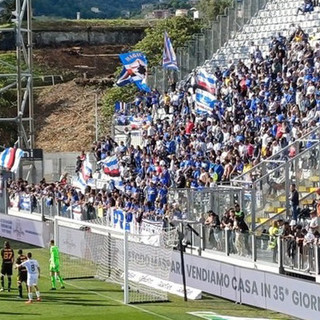 Sampdoria a Spezia per giocarsi la salvezza col sostegno dei tifosi: via libera alla vendita ai possessori di Sampcard