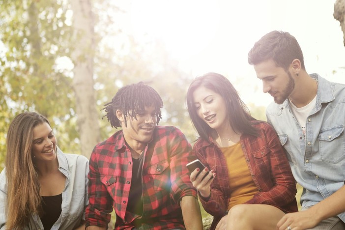 Gen Z - Il mondo dei giovani - Dall’italiano all’inglese: il linguaggio delle nuove generazioni