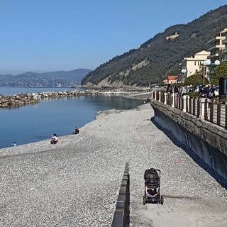 Chiavari, proseguono i lavori per la prima cella della difesa a mare. Toti: &quot;Fine cantiere a maggio&quot;