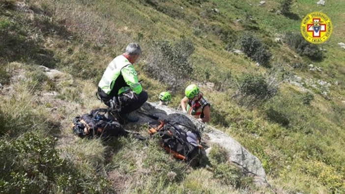 Precipita per 20 metri mentre raggiunge il concerto di Ferragosto a Limone Piemonte, ferito escursionista genovese