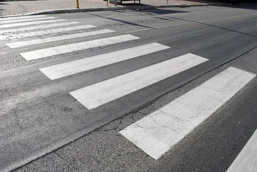 Donna di 50 anni investita mentre attraversa la strada a San Fruttuoso: trasportata in ospedale in codice giallo