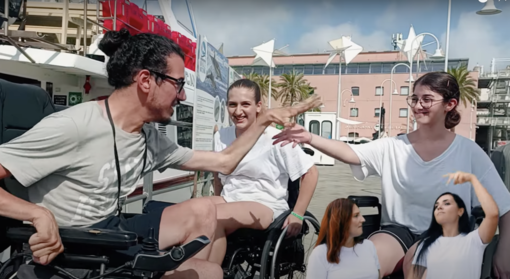 ‘Stessa Direzione’, quando la musica diventa un inno all’inclusività ‘Stessa Direzione’, quando la musica diventa un inno all’inclusività