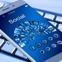 Cambia il modo di informarsi, internet batte la televisione ma gli italiani non si fidano dei social 