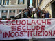 La manifestazione in piazza della Meridiana La manifestazione in piazza della Meridiana