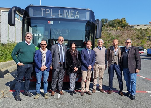 Bigliettazione elettronica, l’Assessore regionale Marco Scajola in visita nella sede TPL Linea di Cisano sul Neva