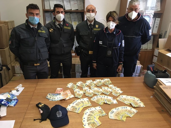 Viaggiava con 60mila euro in borsa: sanzionato un uomo in partenza per il Marocco