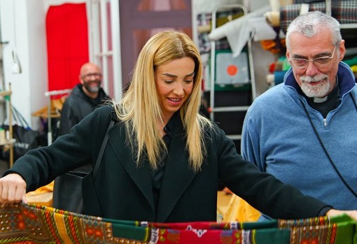 Elezioni comunali, Silvia Salis in visita a Migrantes: “Serve costruire ponti, non muri”