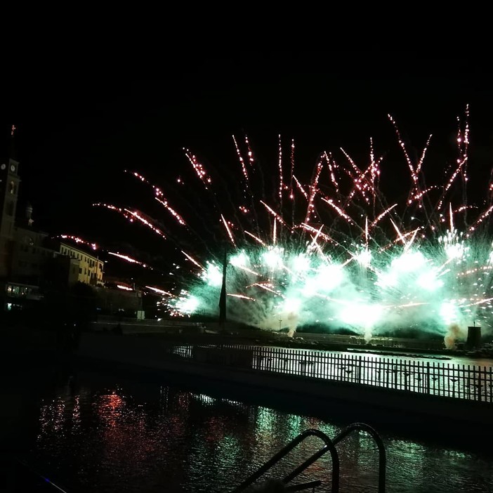 La Sagra del Fuoco di Recco celebra i duecento anni dell’Incoronazione di Nostra Signora del Suffragio La Sagra del Fuoco di Recco celebra i duecento anni dell’Incoronazione di Nostra Signora del Suffragio