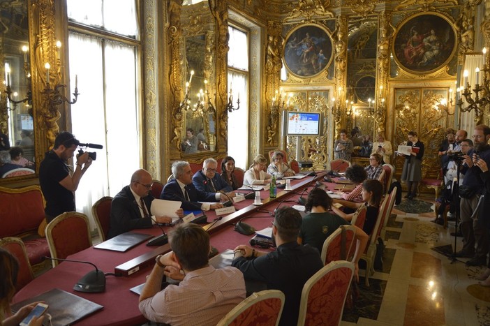 Silver Economy: il mercato degli over 60 centrale per lo sviluppo genovese Silver Economy: il mercato degli over 60 centrale per lo sviluppo genovese