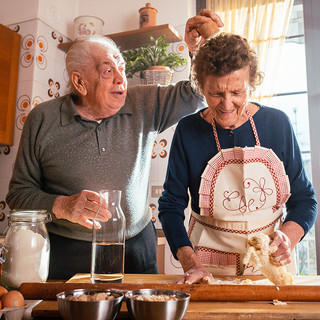La Festa dei Nonni si illumina questa sera in piazza De Ferrari: le dediche dei liguri proiettate sul maxischermo della Regione La Festa dei Nonni si illumina questa sera in piazza De Ferrari: le dediche dei liguri proiettate sul maxischermo della Regione