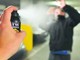 Spruzza spray al peperoncino e ferisce due persone: attimi di panico nella notte in corso Italia