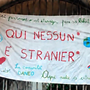 Striscione rimosso alla Daneo, il centrodestra: “Propaganda sui bambini”. Aumentano le adesioni al presidio di lunedì Striscione rimosso alla Daneo, il centrodestra: “Propaganda sui bambini”. Aumentano le adesioni al presidio di lunedì
