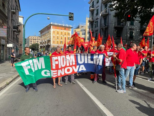Corteo dei metalmeccanici, i segretari nazionali di Fiom e Fim a Genova: &quot;Manifestazione per garantire il futuro&quot;