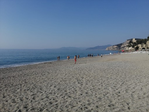 Pulizia, sicurezza e difesa delle spiagge: dalla Regione 2,2 milioni di euro ai comuni liguri