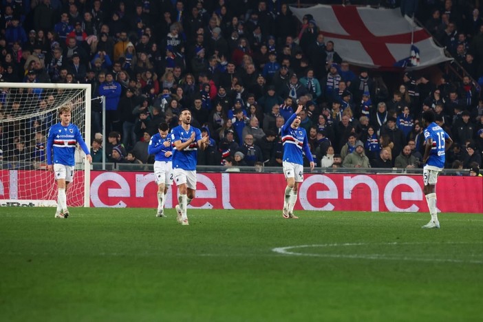 Sampdoria in crisi nera: Semplici al momento è confermato, ma Manfredi ripensa a Pirlo Sampdoria in crisi nera: Semplici al momento è confermato, ma Manfredi ripensa a Pirlo