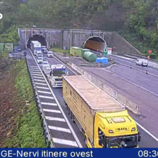 Riaperto il tratto Nervi-Genova Est, ma restano 12 chilometri di coda