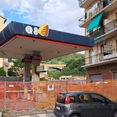 Ex distributore Q8 di via Borzoli, verso la bonifica: i lavori partiranno dal 2026
