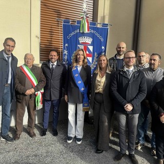 Montoggio, piazza intitolata a Giacomo Matteotti. La sindaca Salis ai bambini: “La libertà va difesa ogni giorno”