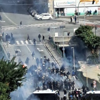 Derby, clima di altissima tensione: tafferugli e scontri sul Ponte Serra