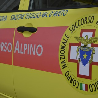 Si sente male prima della Messa, cade e picchia la testa: prete soccorso in idroambulanza Si sente male prima della Messa, cade e picchia la testa: prete soccorso in idroambulanza