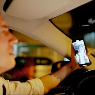 "Guida e basta", il nuovo spot dell'Anas contro l’uso del cellulare e le distrazioni al volante