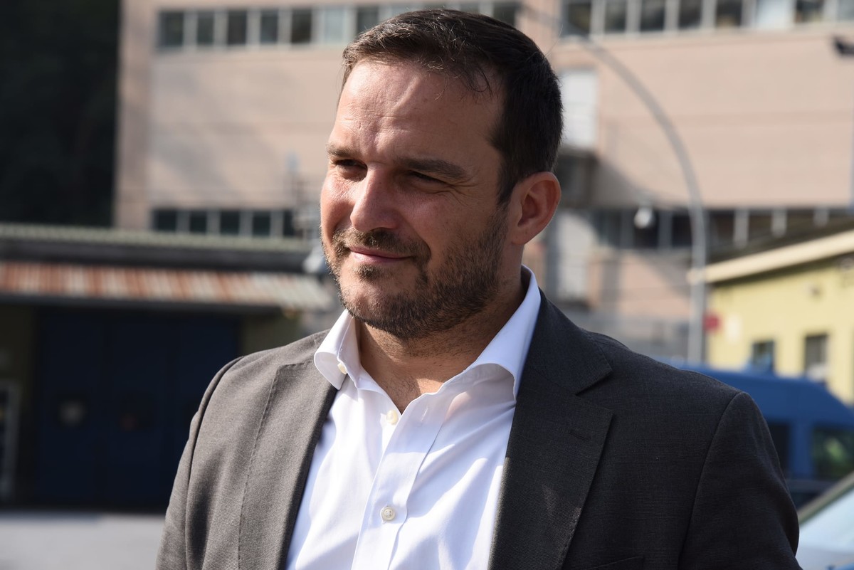 Polizia Locale, l'assessore Sergio Gambino commenta il report del Cnel: "I dati certificano la presenza costante sul territorio dei nostri agenti al fianco dei cittadini" Polizia Locale, l'assessore Sergio Gambino commenta il report del Cnel: "I dati certificano la presenza costante sul territorio dei nostri agenti al fianco dei cittadini"