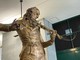 Genova, vandalizzata la statua di Paganini davanti al Carlo Felice