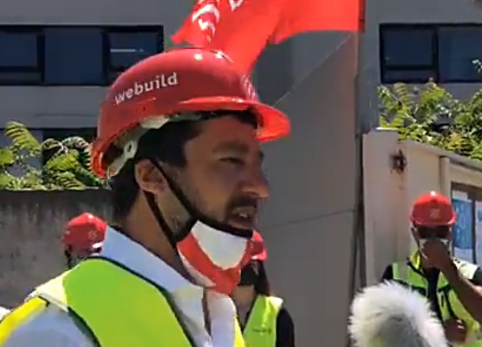 Salvini al cantiere per il nuovo ponte sul Polcevera: "Azzerare il codice degli appalti e sbloccare le infrastrutture"