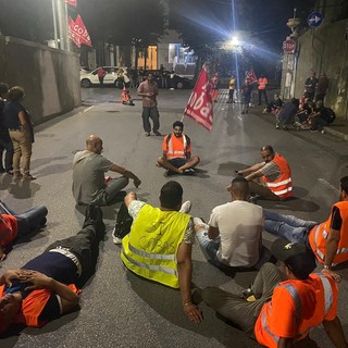 BRT, lavoratori in sciopero, 'Sì Cobas' guida la protesta: "Non ci spaventano le minacce"