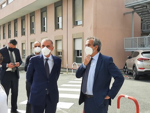 Covid, Sottosegretario Costa: "Da Stato-Regioni oltre 1 milione di euro per il personale sanitario della Liguria" Covid, Sottosegretario Costa: "Da Stato-Regioni oltre 1 milione di euro per il personale sanitario della Liguria"