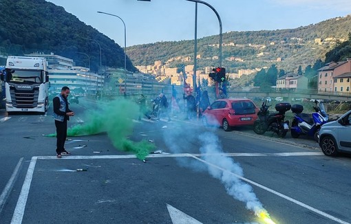 Sciopero del comparto igiene ambientale in tutta la Liguria: presidi e manifestazioni per il rinnovo del contratto Sciopero del comparto igiene ambientale in tutta la Liguria: presidi e manifestazioni per il rinnovo del contratto