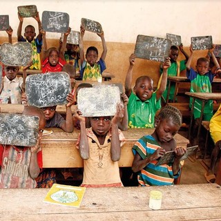Lavanda e cioccolato dalla Liguria per costruire una scuola in Centrafrica