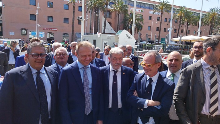 Slow Fish, il ministro Lollobrigida sulla riduzione di plastiche: "Oggi non è idonea"