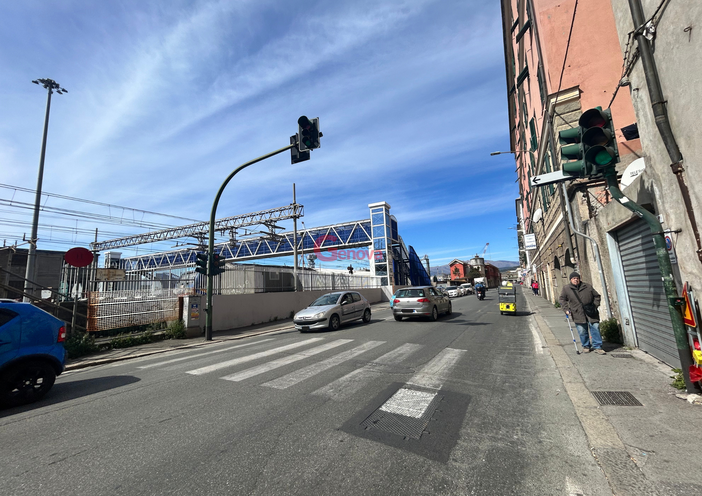 Via Puccini, ok al riposizionamento dell’attraversamento e del semaforo: si cercano 50mila euro tra Comune e Ferrovie