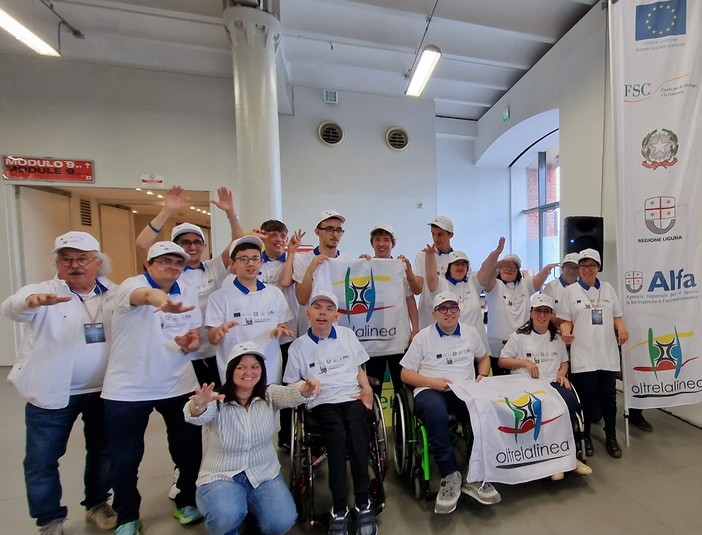 Genova: al Porto Antico la festa nel segno dello sport, inclusione e socialità tra i ragazzi del gruppo vela di 'Oltre la Linea' Genova: al Porto Antico la festa nel segno dello sport, inclusione e socialità tra i ragazzi del gruppo vela di 'Oltre la Linea'