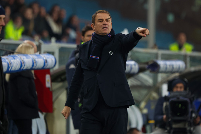 Sampdoria tramortita dal Frosinone, Semplici confermato alla guida dei blucerchiati. Il DS Accardi: "Abbiamo toccato il fondo"
