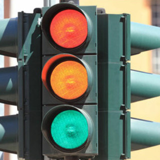 Recco: nuovo semaforo intelligente su Via Roma